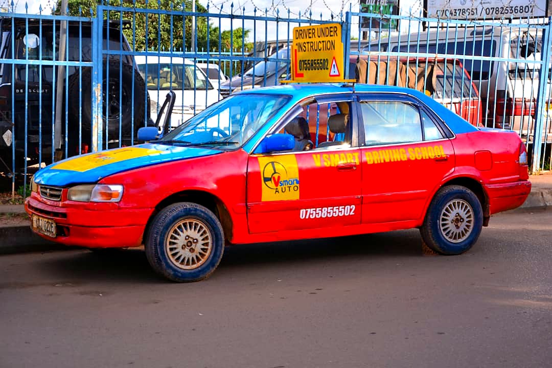 VSMART branded school training car